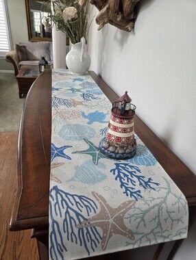 SIGHTS OF SUMMER & THE SEA TABLE RUNNER